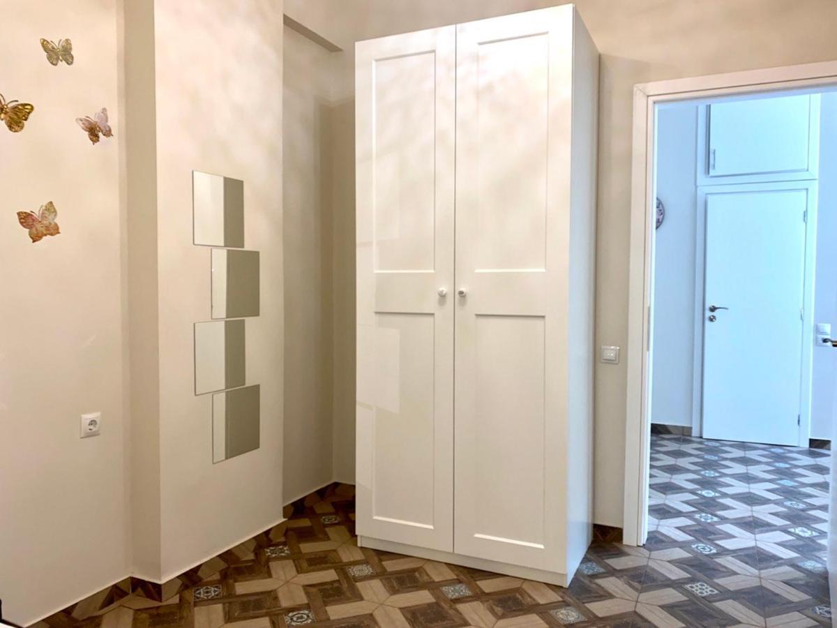 Dafni'S Home Is In 200M To Metro Ag Ioanis Aten Exteriör bild