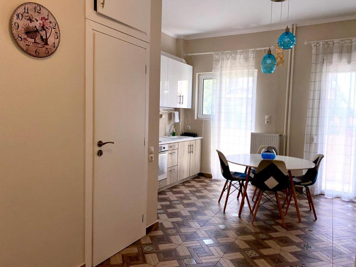 Dafni'S Home Is In 200M To Metro Ag Ioanis Aten Exteriör bild